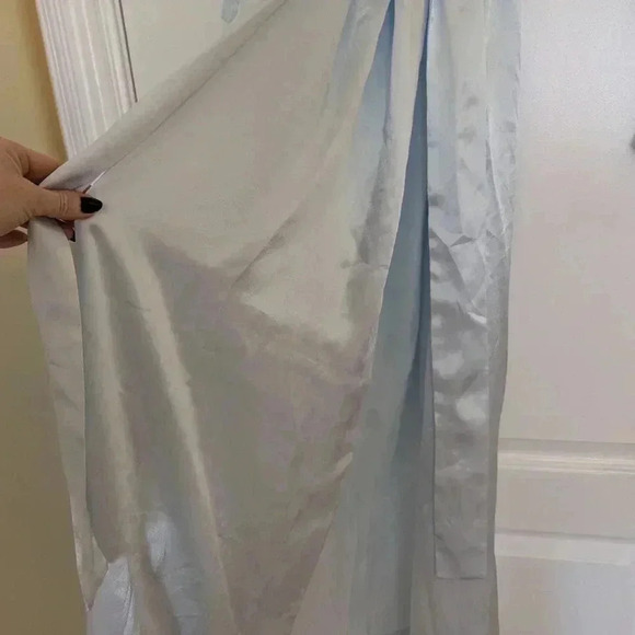 Vintage long silky robe made in  Italy size medium - Picture 8 of 9